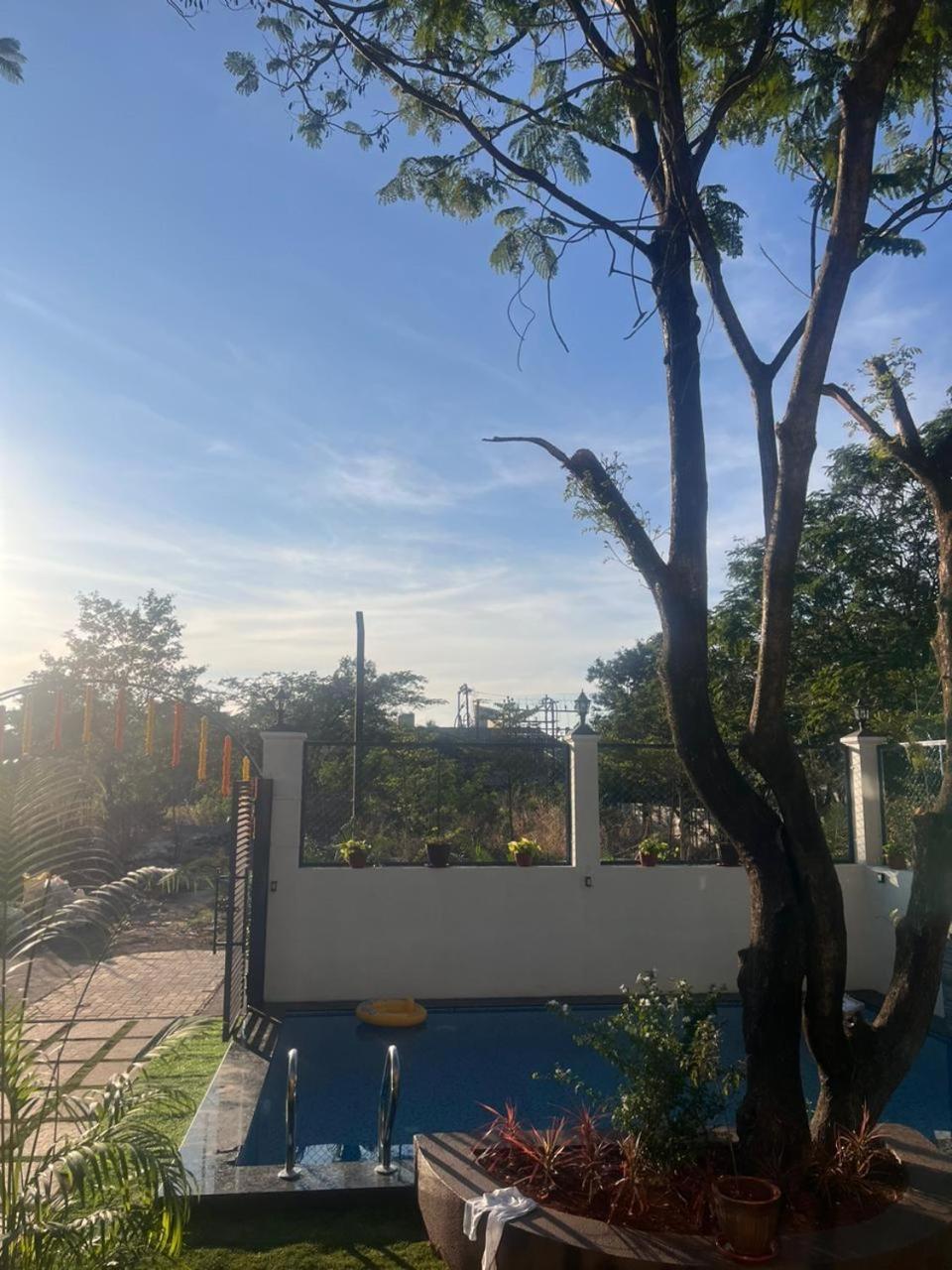 Mannat Villa With Swimming Pool And Garden โลนาวาลา ภายนอก รูปภาพ