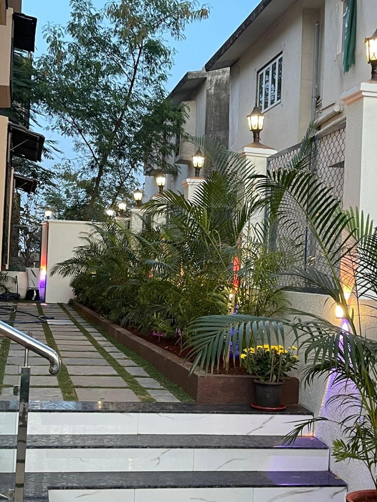 Mannat Villa With Swimming Pool And Garden โลนาวาลา ภายนอก รูปภาพ